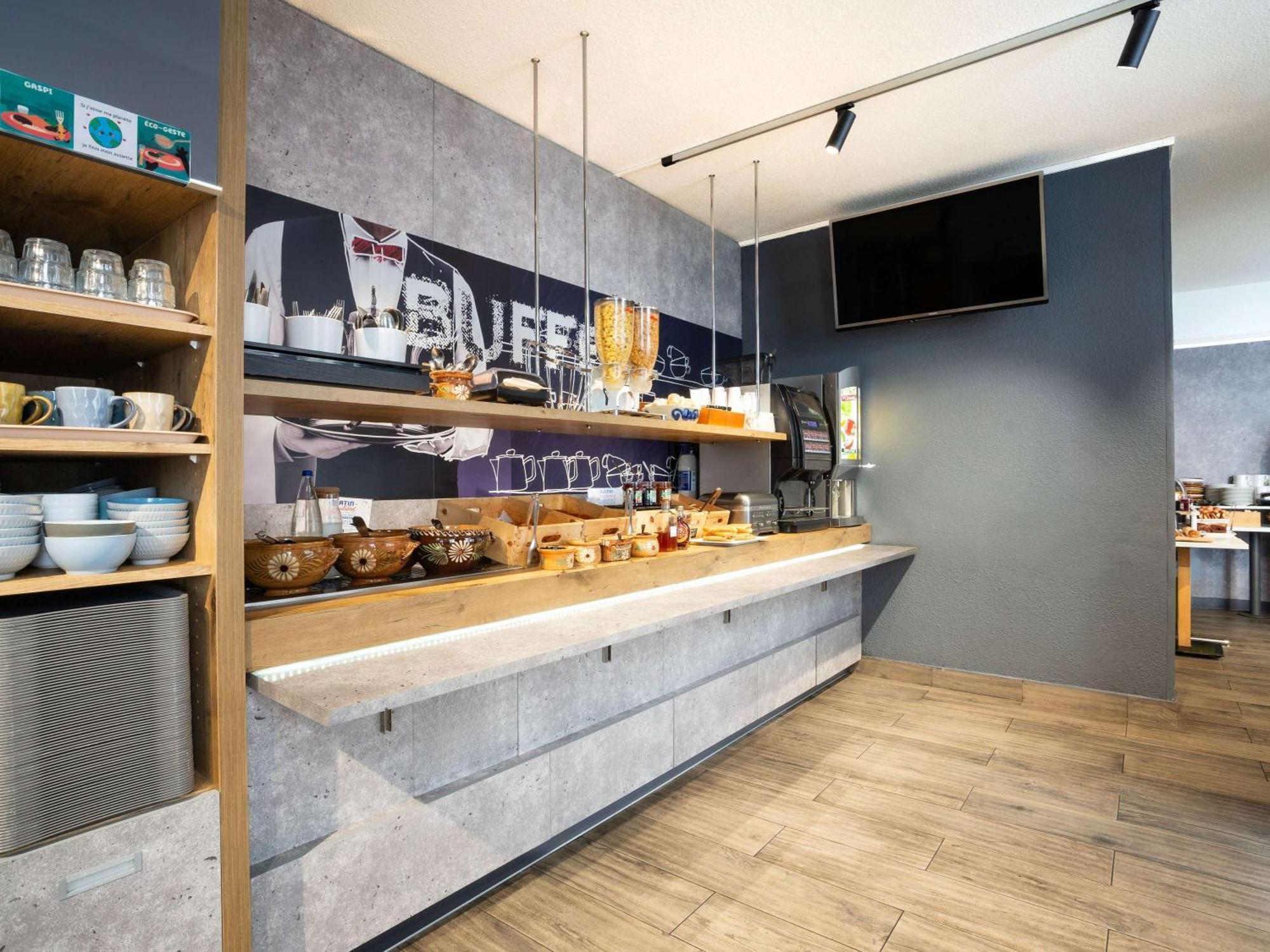 Ibis Budget Strasbourg Centre Gare Esterno foto